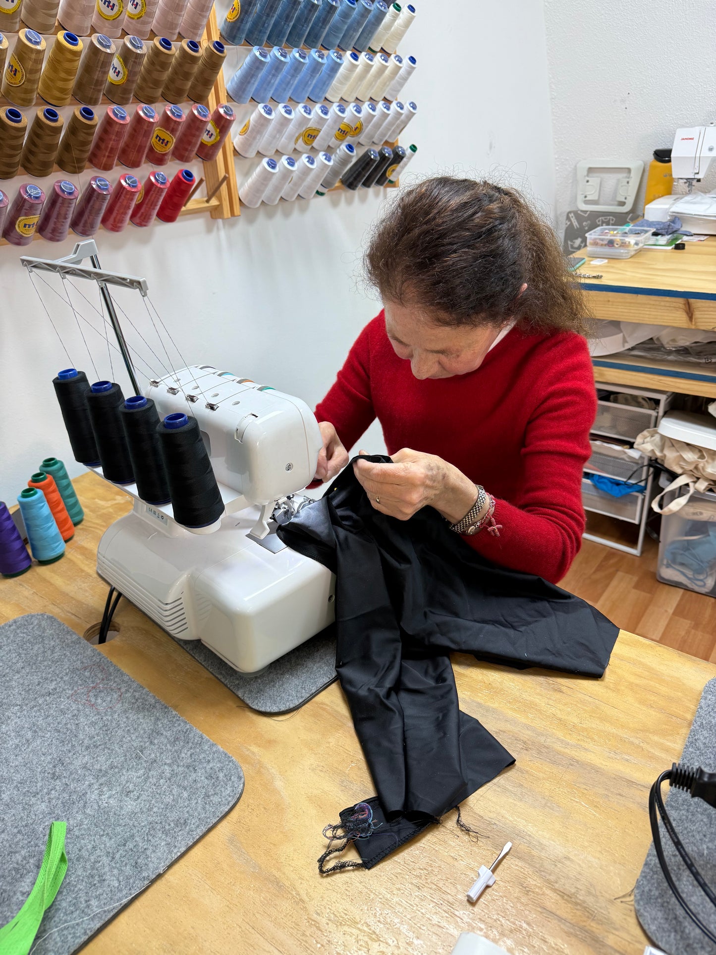 Curso de costura - Uso y Manejo de Overlock